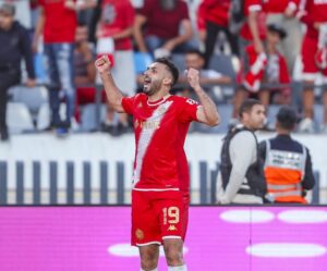 الوداد البيضاوي يضيق الخناق على مقدمة الترتيب بفوز ثمين على أولمبيك آسفي